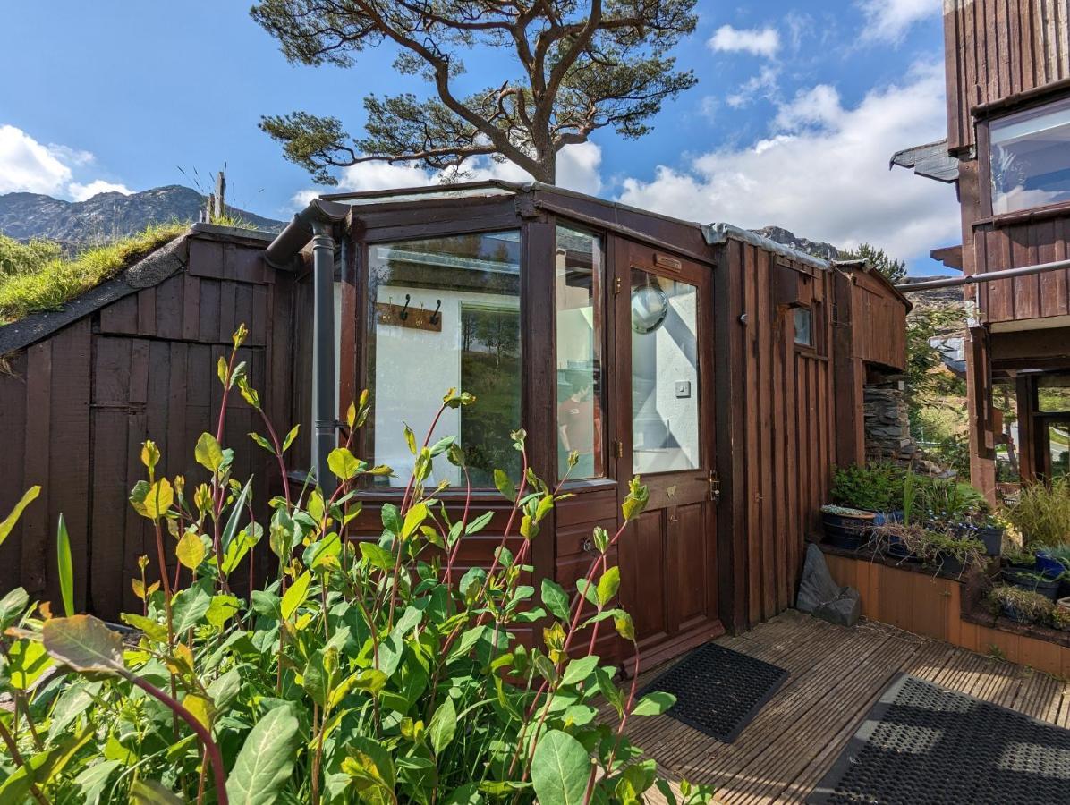 Bryn Elltyd Eco House Guest House Blaenau Ffestiniog Exterior photo